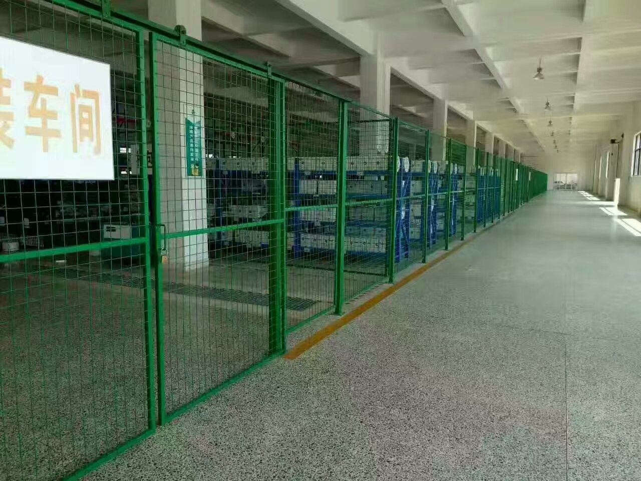 1522905942704258.jpg 護(hù)欄網(wǎng),市政護(hù)欄網(wǎng),欄網(wǎng)廠家